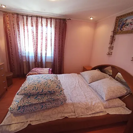 - Prestige Apartment Vorokhta
